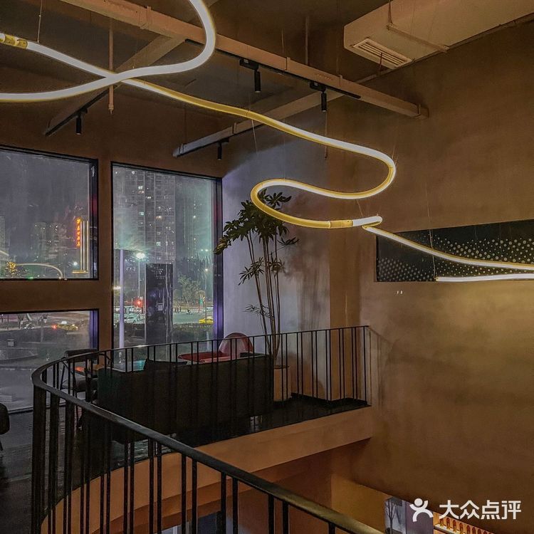 微醺重庆🌙沉浸式氛围感酒窖拍照超出片✨