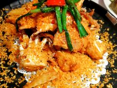 避风塘炒三点蟹-79号渔船海鲜饭店(宝安店)