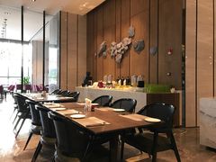 -飨食汇全日制餐厅·昆山皇冠假日酒店(九方店)