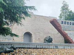 -侵华日军南京大屠杀遇难同胞纪念馆-停车场