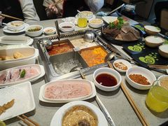 -海底捞火锅(新松江路店)