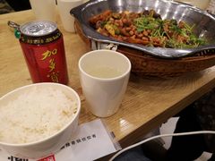 -愉肴麻辣香锅(中山路店)