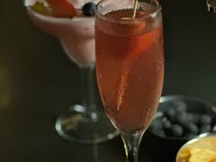 -亚龙湾喜来登·美景台大堂吧