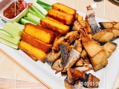 -小船渔村•大连菜•大连焖鱼(黄河路店)