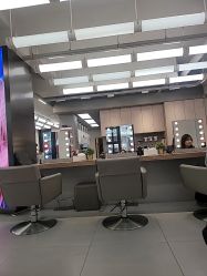 -Z.X HAIR SALON张新美业