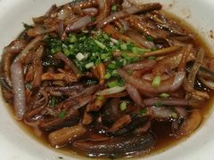 -鸿一饭店(隐秀路店)