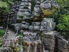 -梭布垭石林景区