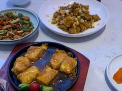 -峨嵋小镇·川菜(勒泰中心店)