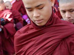 -ခြောက်ထပ်ကြီးရွှေသာလျောင်းဘုရားကြီး