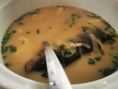 豆腐鱼汤-梨云山居农家乐