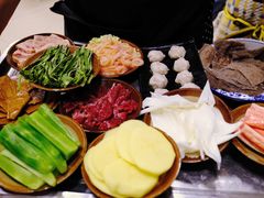 -黄潇洒老火锅(九眼桥宏济巷店)