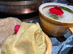 -慢丽江·云南野生菌土鸡锅(西山店)