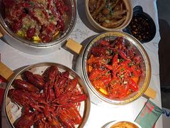 -巴厘龙虾·榜首油焖大虾(音乐学院·沿江酒馆店)