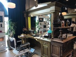 -TWOFACE 双面理发馆