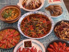 -去吃小龙虾·江湖菜·烧烤(南滨路店)