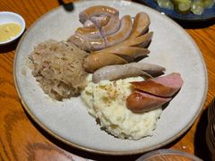 -普兰达德国餐厅·德式脆皮烤猪肘·自酿啤酒(观唐店)