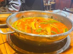 -快活林酸汤鱼鲜品火锅店(甲秀楼店)