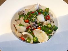 -臻鲜燕海鲜融合餐厅(金陵style店)