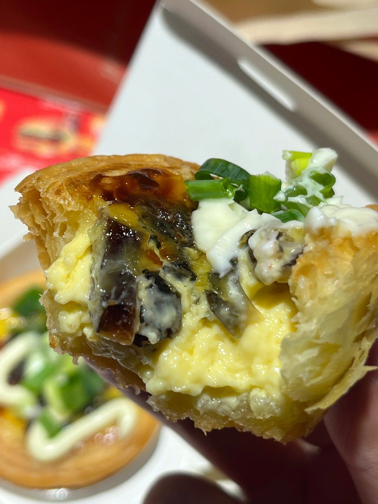 肯德基香葱皮蛋蛋挞,真的很炸裂