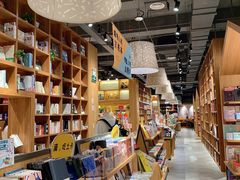 -百新书局(尚悦湾店)