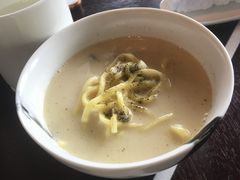 黄鱼煨面-杭州西子湖四季酒店·金沙厅
