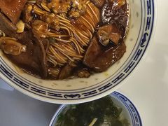 -鲁达面馆本帮风味(共康东路店)