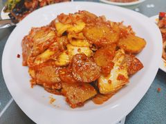 辣白菜炒土豆片-春花民族美食(佳木斯总店)