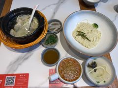 -馋三尺蟹粉小笼(人民广场店)