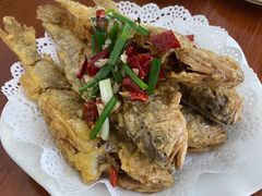 -胡子饮食店
