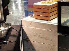 -飨食汇全日制餐厅·昆山皇冠假日酒店(九方店)