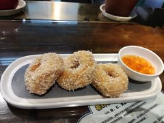 炸虾饼配泰国梅子酱-帕蓝·暹罗料理(大学路店)