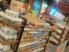 零售区-三只松鼠(万象汇店)