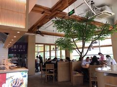 大堂-蜜桃餐厅·伴山(湖滨商业街店)