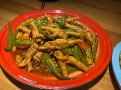 -先启半步颠小酒馆(虹桥龙湖天街店)
