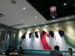 -美奈小馆·越南料理(中航城君尚购物中心店)