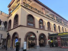-首创奥特莱斯(西安店)
