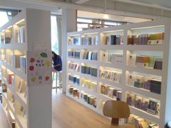 -猫的天空之城概念书店(北戴河蔚蓝海岸店)