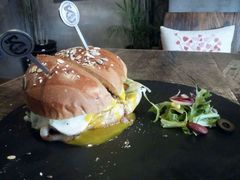 -HIGH FIVE哈福手工汉堡(桂林路店)