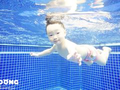 -龙格亲子游泳俱乐部(泊富中心)
