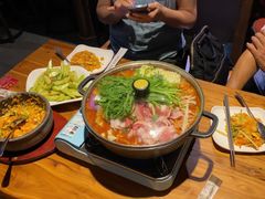 年糕五花肉火锅-花腰餐吧Bistro烧烤 傣味(传媒大学店)