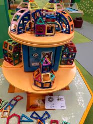 -莫莉幻想儿童乐园(武汉经开永旺店)