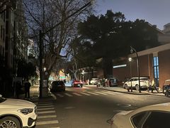 -吴山路夜市