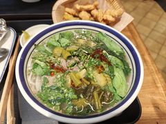 -云阿蛮云南生烫牛肉米线(奉贤路店)