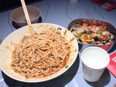 -巴厘龙虾·榜首油焖大虾(洞庭·艺术洋房店)