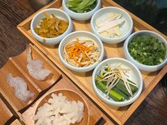 -银米·云南传统过桥米线(双廊黑金冠店)
