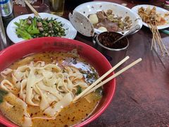 -国安烩面美食城(洛阳总店)