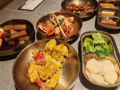 -草家酱蟹炭火烤肉店(珲春南路一店)