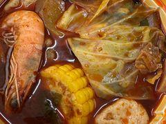 -老牌坊云南鱼豆花火锅(爱建店)