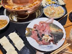 -果松木炭酸菜铜火锅·外婆参鸡汤