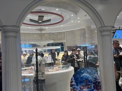 -HOT CRUSH趁热集合·现烤面包(环球港店)